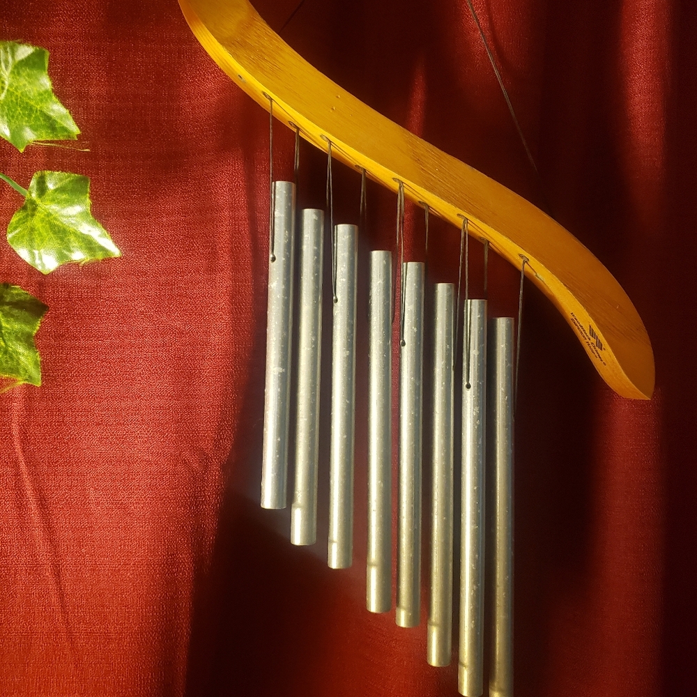 Vintage-Style 8" Arched Bamboo & Metal Wind Chimes, Soft Melody - Picture 4 of 8